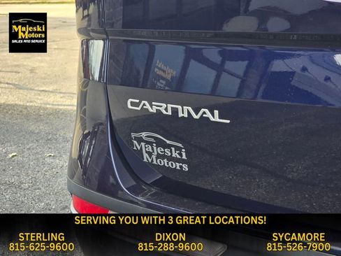 Used 2024 Kia Carnival LX image 13