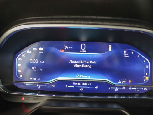 Used 2023 Chevrolet Suburban LT image 16