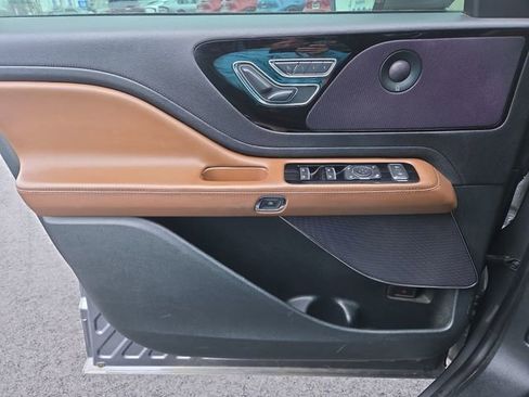Used 2021 Lincoln Aviator Reserve w/ Equipment Group 208A image 20