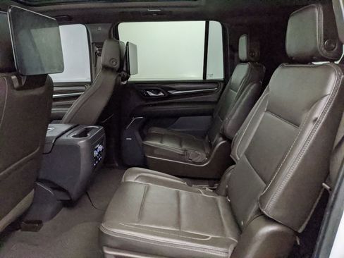 Used 2021 GMC Yukon XL Denali w/ LPO, Illumination Package image 25