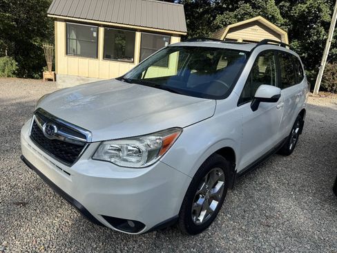 Used 2015 Subaru Forester 2.5i Touring w/ Eyesight & Navigation System AWD/4WD image 3