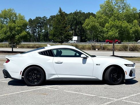 Used 2025 Ford Mustang GT RWD image 19