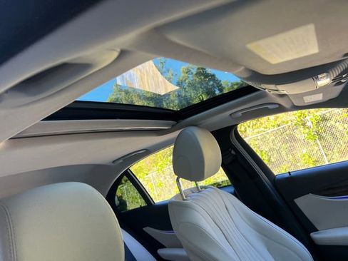 Used 2018 Mercedes-Benz E 300 image 32