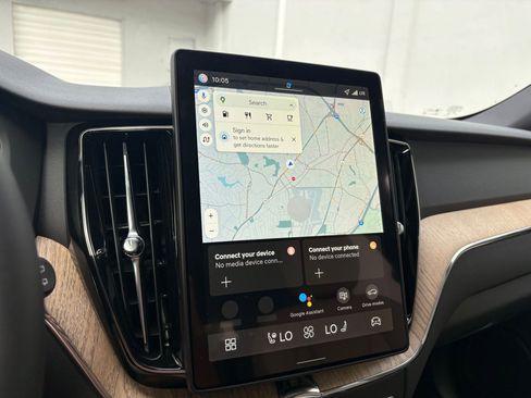 Used 2026 Volvo XC60 B5 Plus w/ Protection Package Premier image 29