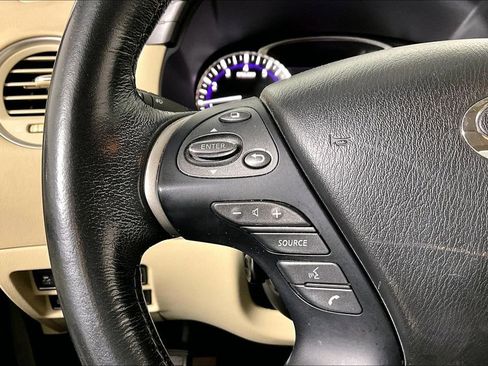 Used 2017 INFINITI QX60 FWD w/ Deluxe Technology Package image 18