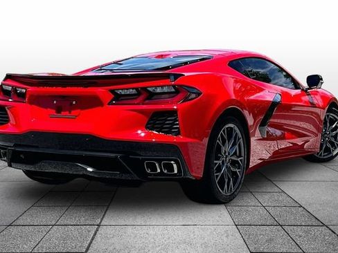 Used 2025 Chevrolet Corvette Stingray Coupe w/ Battery Protection Package RWD image 6