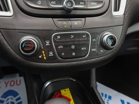 Used 2024 Chevrolet Malibu LT FWD image 32