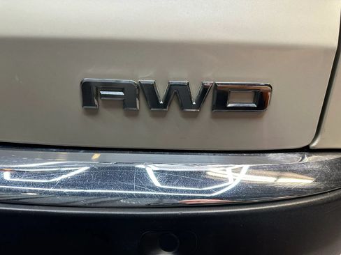Used 2012 GMC Acadia SLT AWD/4WD image 32