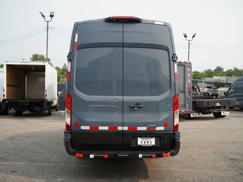 Used 2019 Ford Transit 250 148 High Roof Extended RWD image 7