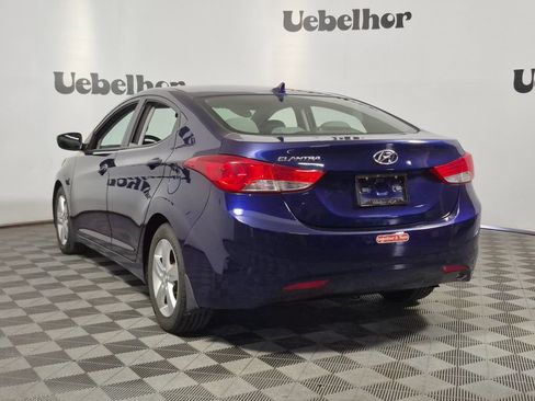 Used 2013 Hyundai Elantra GLS w/ Preferred Pkg FWD image 5