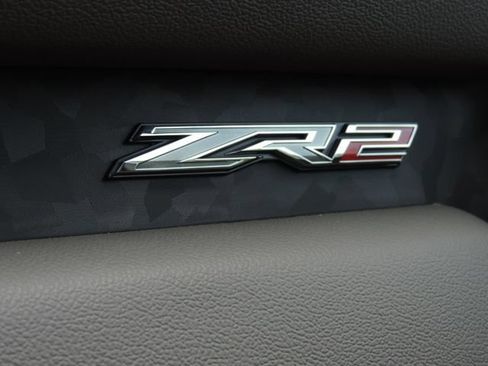Used 2026 Chevrolet Colorado ZR2 w/ Technology Package AWD/4WD image 25