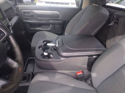 Used 2020 RAM 3500 Tradesman image 12