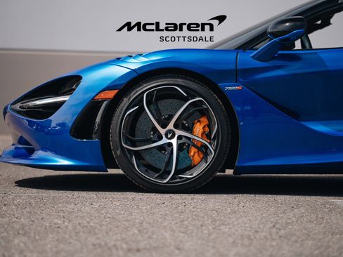 Used 2024 McLaren 750S Spider image 19