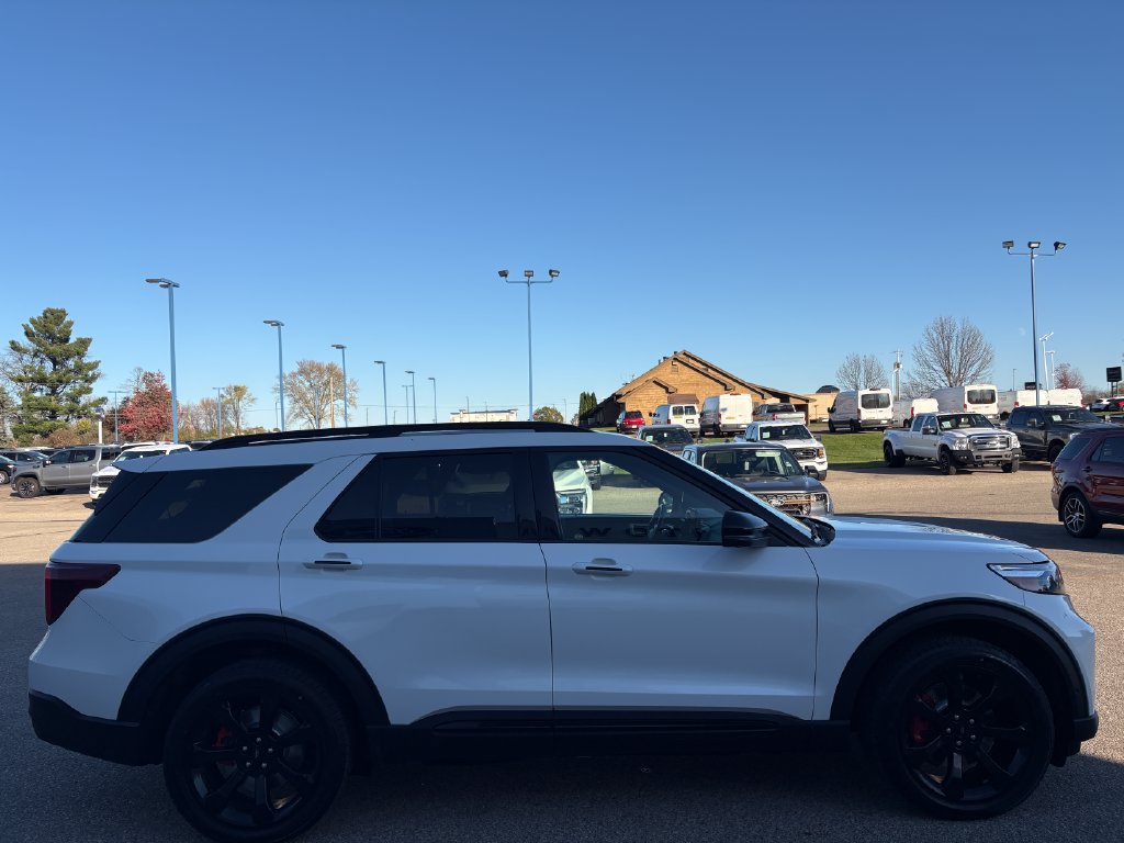Used 2021 Ford Explorer ST w/ ST Street Pack AWD/4WD image 6