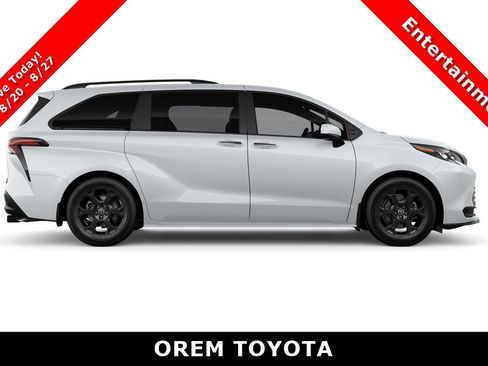 New 2026 Toyota Sienna XLE Woodland Edition AWD/4WD image 12