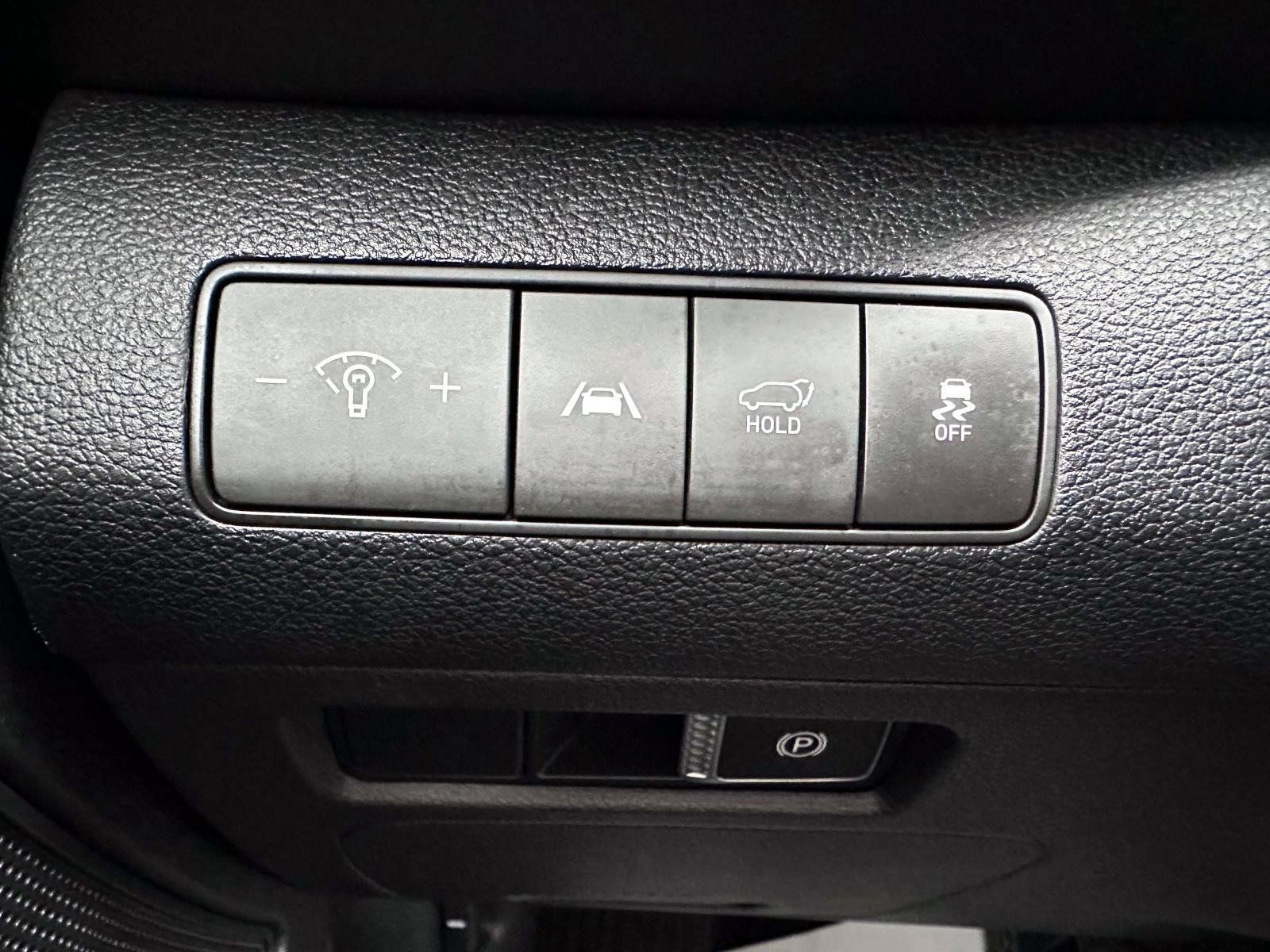 Used 2023 Hyundai Santa Fe SEL AWD/4WD image 16