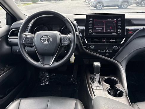 Used 2024 Toyota Camry SE image 8