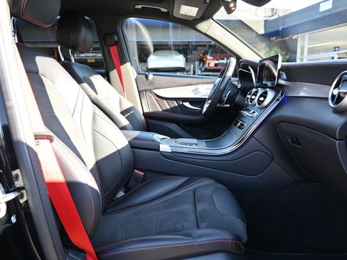 Used 2022 Mercedes-Benz GLC 43 AMG 4MATIC image 30