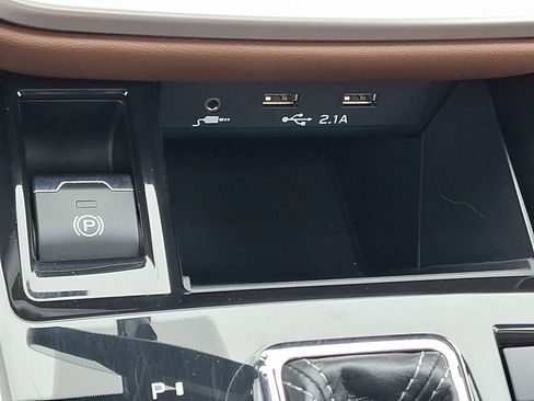 Used 2021 Subaru Outback Touring XT image 23