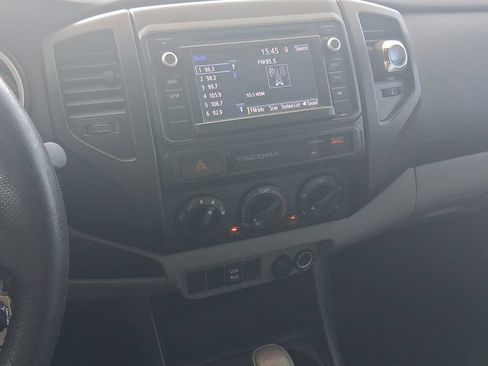 Used 2015 Toyota Tacoma PreRunner w/ Convenience Package RWD image 23