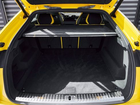 Used 2021 Lamborghini Urus image 16