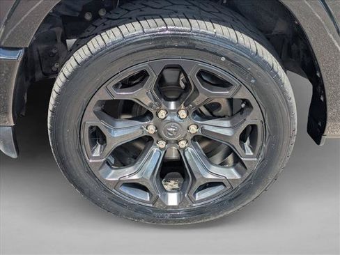 Used 2022 RAM 1500 Limited w/ Night Edition AWD/4WD image 22