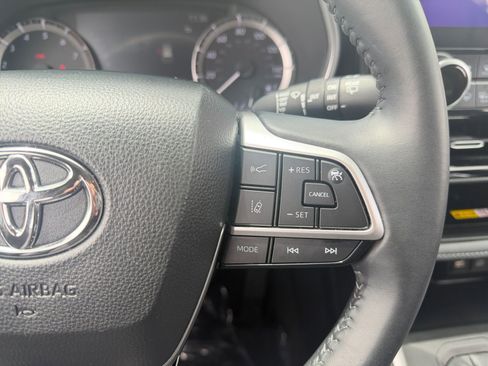 Certified 2024 Toyota Highlander XSE AWD/4WD image 20