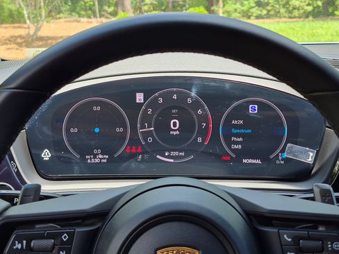 Certified 2026 Porsche Cayenne GTS AWD/4WD image 11