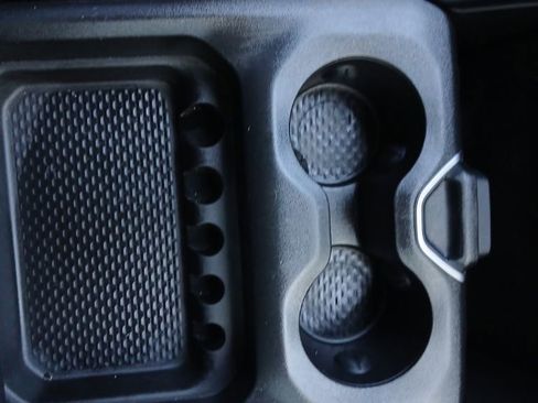 Used 2023 RAM 1500 Laramie AWD/4WD image 30