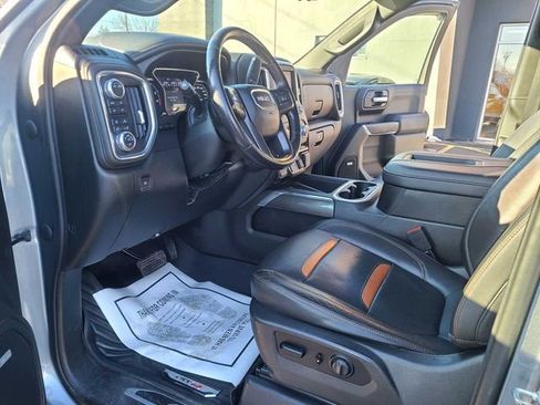 Used 2021 GMC Sierra 1500 AT4 w/ Off-Road Performance Package image 14