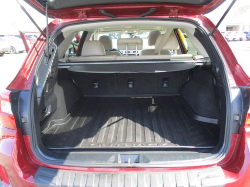 Used 2017 Subaru Outback 2.5i Limited image 14