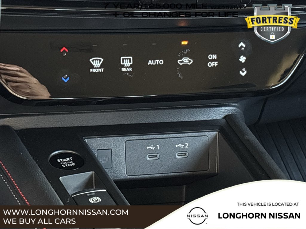 Used 2025 Nissan Kicks SR AWD/4WD image 16