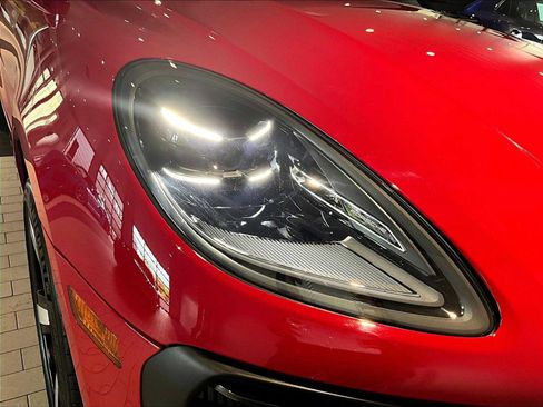 Used 2025 Porsche Macan S image 15