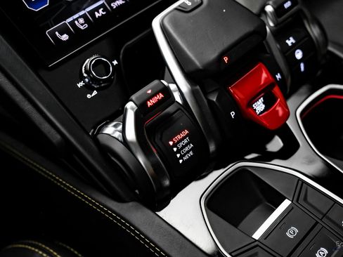 Used 2021 Lamborghini Urus image 70