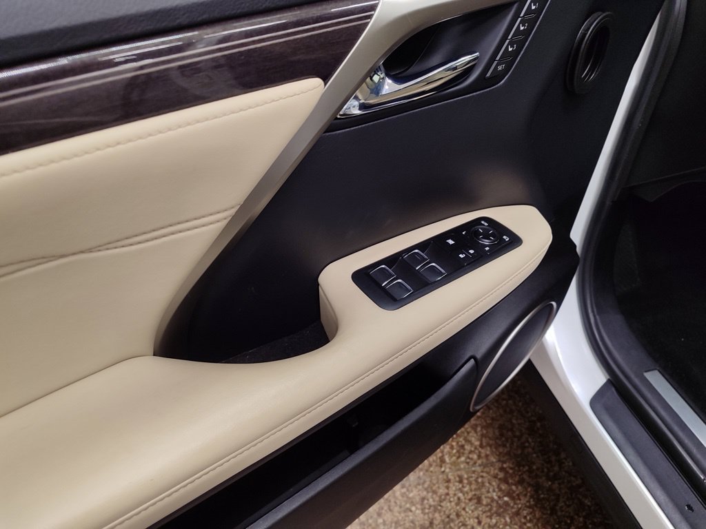 Used 2022 Lexus RX 350 AWD w/ Luxury Package image 11