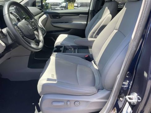 Used 2024 Honda Odyssey EX-L image 16