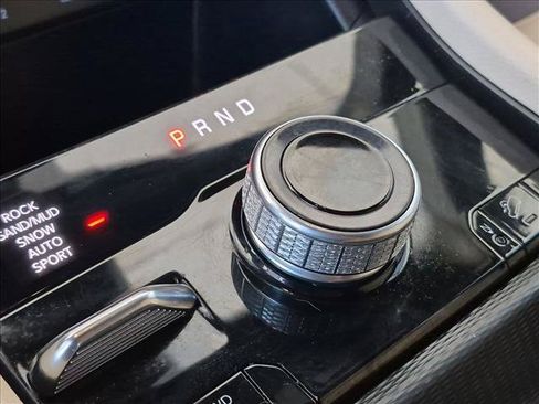 Used 2023 Jeep Grand Cherokee 4WD 4xe image 17
