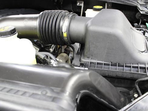 Used 2023 Ford F150 Lariat w/ Equipment Group 502A High AWD/4WD image 28