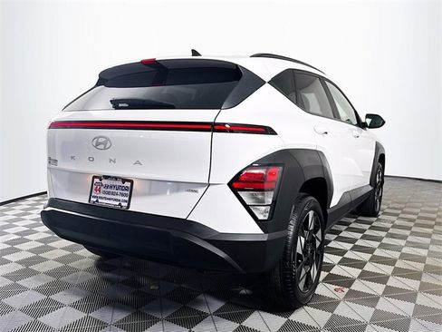 Used 2024 Hyundai Kona SEL w/ Convenience Package image 9