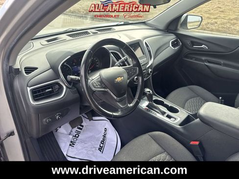 Used 2019 Chevrolet Equinox LT w/ Driver Convenience Package image 10