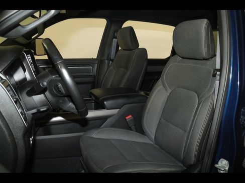 Used 2019 RAM 1500 Big Horn AWD/4WD image 13