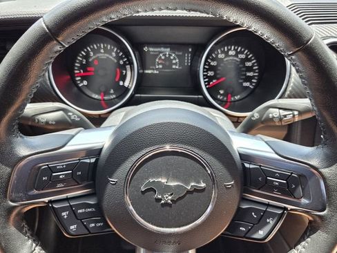 Used 2021 Ford Mustang Coupe RWD image 20