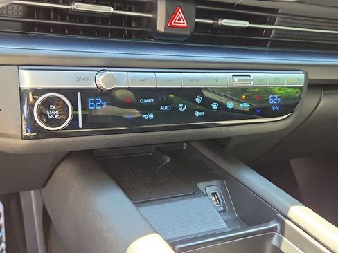 Certified 2024 Hyundai Ioniq 6 Limited RWD image 22