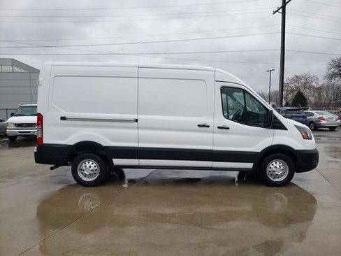 Used 2025 Ford Transit 250 148 Medium Roof Extended AWD image 11