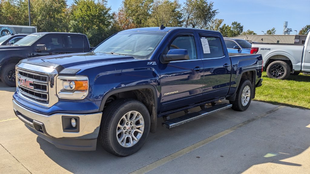 Used 2014 GMC Sierra 1500 SLE w/ SLE Value Package AWD/4WD image 7