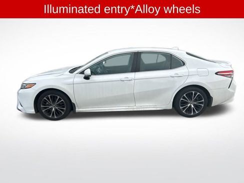 Used 2019 Toyota Camry SE image 8