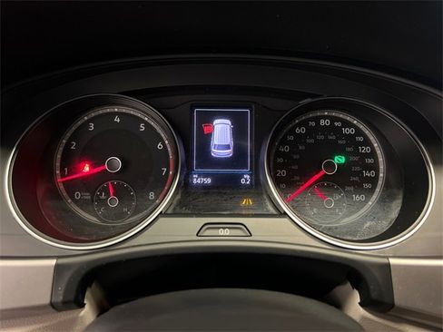 Used 2019 Volkswagen Atlas SE w/ Towing Package image 24