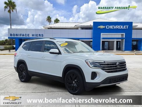 Used 2025 Volkswagen Atlas SE AWD/4WD image 1