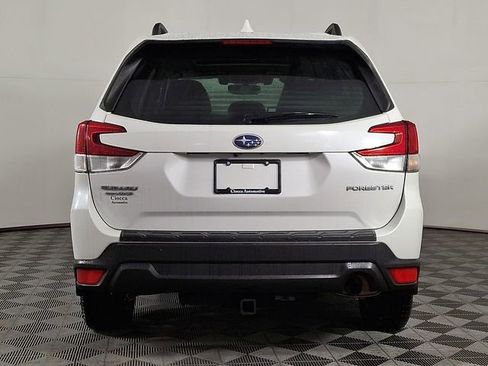 Used 2021 Subaru Forester Premium image 8