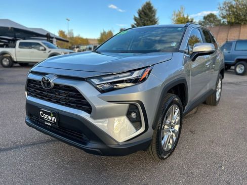 Used 2025 Toyota RAV4 XLE Premium image 4